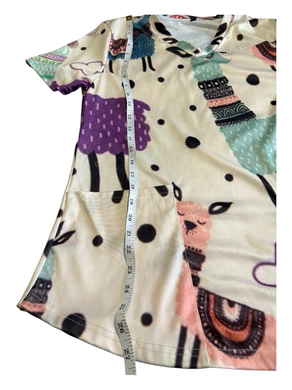 Whimsical Llama Print Scrub Top in Cream, Mint & Purple. Size M - Picture 6 of 7